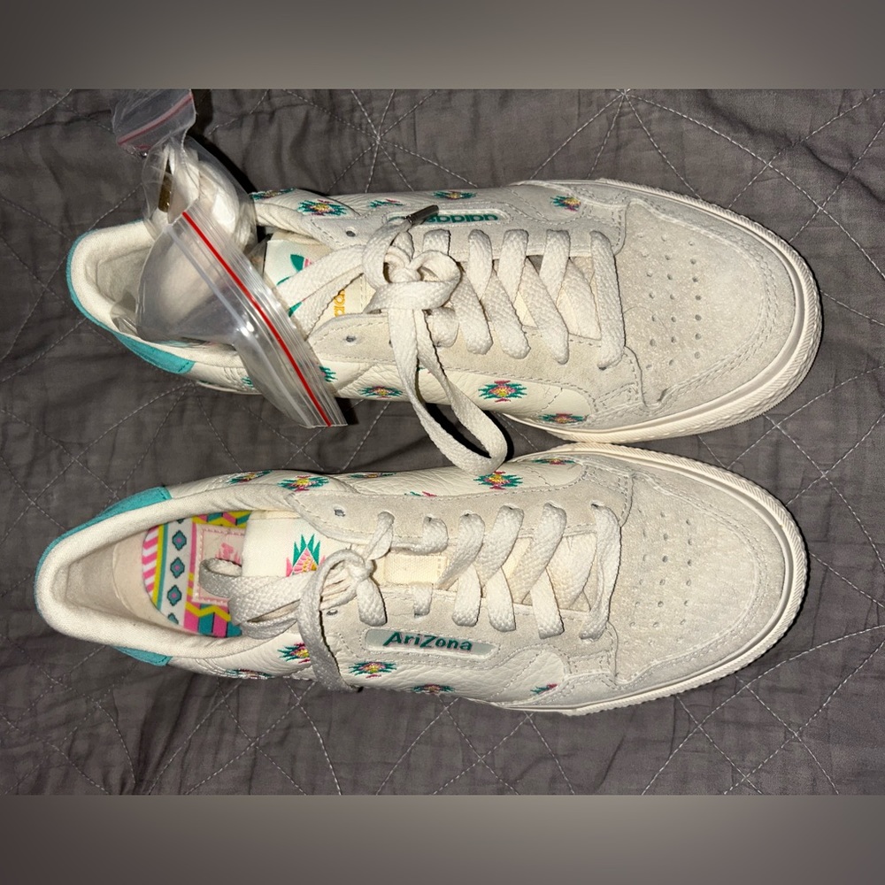 Arizona adidas
